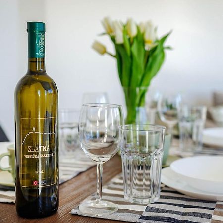 Apartment Klara คิร์ก ภายนอก รูปภาพ